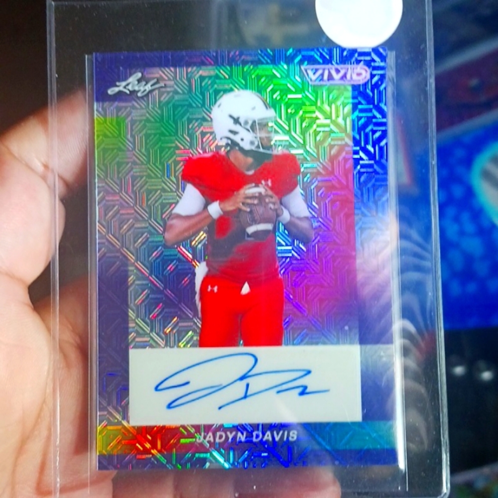 Jadyn Davis numbered 4/7 autograph